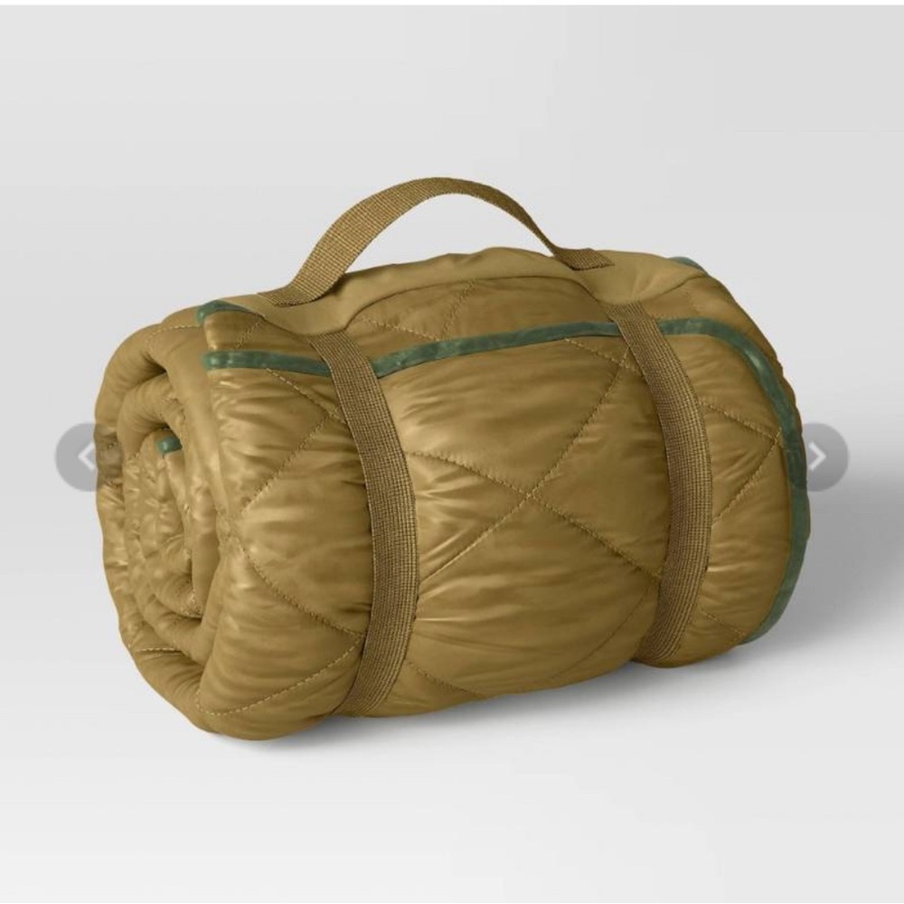 On the Go Collection Quilted Checkered Throw Blanket Green - Room Essentials